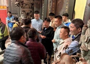 2026選舉獨家》鹿港天后宮除夕夜現轉機？謝衣鳳點頭守國會　謝典霖接棒拚縣長　藍營彰化整合露曙光