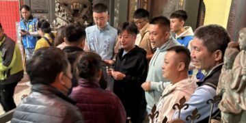 2026選舉獨家》鹿港天后宮除夕夜現轉機？謝衣鳳點頭守國會　謝典霖接棒拚縣長　藍營彰化整合露曙光