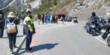 春節南橫湧車潮！關山警加強維護道路順暢及安全