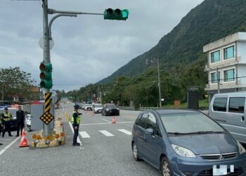 蘇花路廊北返車潮持續  新城警加派警力強化疏導