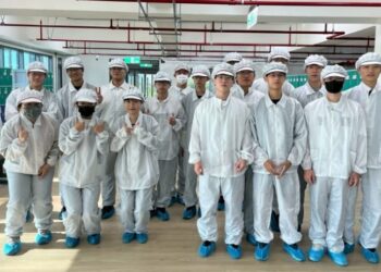 預約科技領航員 高雄大學攜手台積電等大廠  打造看得見、用得上的半導體學習路徑