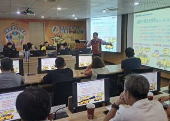 隔熱紙法制化上路 高雄市區監理所辦理「汽車隔熱紙可見光透過率檢驗教育訓練」