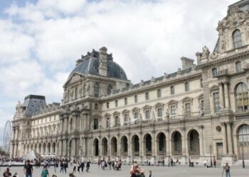 凡爾賽宮館長接掌羅浮宮 聚焦安全整頓與「新復興」計畫