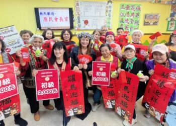 活到老學到老！高雄Cina文健站15名長者通過族語初級認證 83歲最年長考生展現學習力