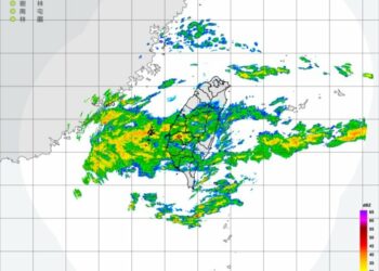 連假春雨綿綿！各地不定時陣雨 北東濕涼、中南部早晚偏涼