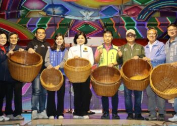 崙背羅厝社區擐雞酒、水汴頭跌(跋)米籮接力慶元宵 張麗善邀鄉親一同感受詔安客庄獨特文化魅力