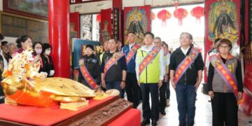 澎湖上元乞龜熱鬧登場 林皆興走訪廟宇 點燈祈願澎湖平安順遂