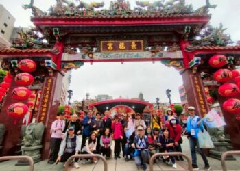 穿越古今、點亮溫情!2026桃園燈會「舊城導覽」啟航 多國籍志工導覽獲好評:嗓音沙啞也值得!