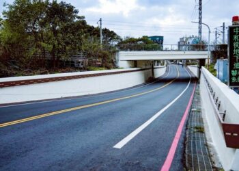 竹北「台元三橫」地下道蛻變！中和街完工、中正東路接力      鄭朝方：安全與美學並進