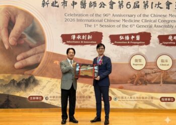 中西醫整合成果亮眼　高雄長庚蔡明諺獲華佗醫療奉獻獎總統親頒