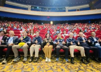 中鋼3千員眷齊聚義大遊樂世界 歡度企業家庭日