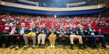 中鋼3千員眷齊聚義大遊樂世界  歡度企業家庭日