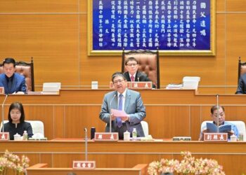 楊文科任期倒數施政報告　     拚經濟、強教育、推智慧治理打造「科技首都、幸福竹縣」