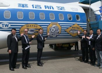 高馬航線重啟週年開紅盤！華信航空彩繪機首航、班次倍增助攻觀光旺季