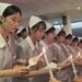 中華醫大護理系加冠典禮 170位護生宣誓效法南丁格爾精神