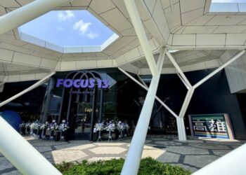 「FOCUS 13 珊瑚廣場」盛大開幕  陳其邁期許帶動觀光發展  再創亞灣風華