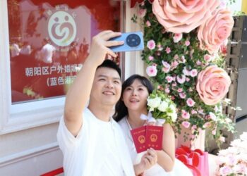 北京戶外結婚登記掀熱潮  新人可享多項婚慶優惠體驗