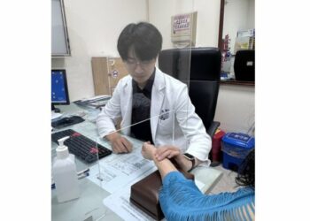 失眠煩躁好難熬  中醫調理陪妳走過更年期