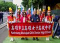 雄女接棒閃耀玫瑰花節!康議長頒10萬元勉勵金 讓世界看見高雄青春力量