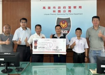 台電鳳山區處頒發獎金12萬   感謝警方破獲電纜竊盜案