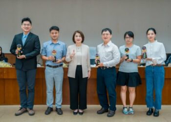 屏東縣政府表揚115年模範公務人員 周縣長肯定同仁為縣政付出