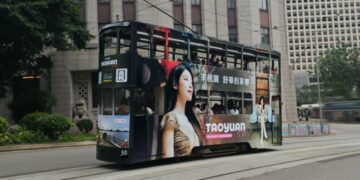 舒華現身香港、新加坡　桃園觀光廣告海外再掀話題