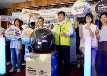 澎湖泳渡邁向國際化  「2026 PENGHU OCEANMAN國際泳渡澎湖灣」23國好手齊聚 2550人創新高