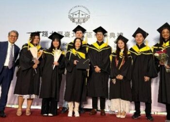 在台築夢!實踐大學畢典登場 史瓦帝尼畢業生Futhie謝台灣助她追夢