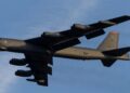 美軍B-52轟炸機加州沙漠墜毀 傷亡情況待確認