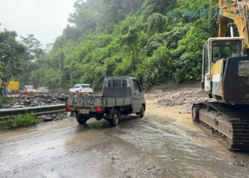 投89線邊坡不穩土石持續流竄 縣府搶修守護用路安全