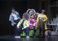《戀愛製騙中》首演掀熱議 4位演員分飾14角「零秒切換」觀眾直呼看不夠
