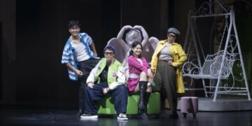 《戀愛製騙中》首演掀熱議　4位演員分飾14角「零秒切換」觀眾直呼看不夠