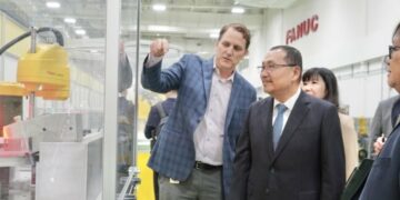 侯友宜參訪國際大廠HIWIN、FANUC　布局新北智慧製造產業