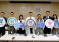 醫療延伸長照！小港醫院串聯高雄四大長照巨頭 締約共築「無牆醫院」在地防護網