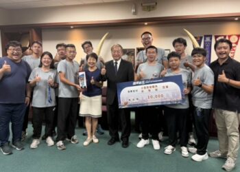 正修科大特教龍舟隊勇奪亞軍  結合圓夢計畫傳遞愛獨居長者