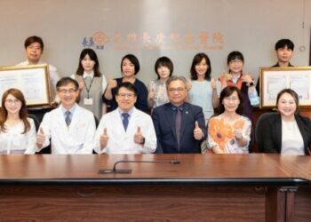 高雄長庚榮獲ISO 45001、TOSHMS雙驗證  職安管理接軌國際 打造零災害安全友善醫療職場