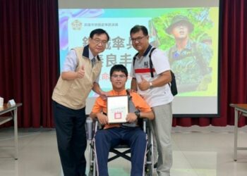 高雄市榮服處邀請鋼鐵傘兵秦良丰分享生命奮鬥奇蹟
