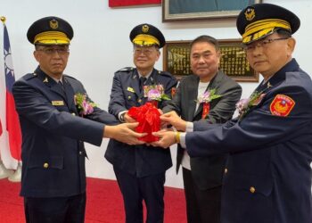 苗栗縣警察局卸、新任局長交接        縣警局重建基本設計審議中