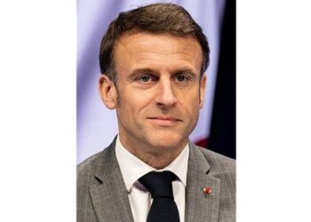 法國總統馬克龍訪黎巴嫩 宣布支持黎軍計劃