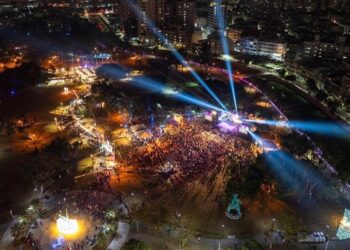 2025鳳山光之季璀璨揭幕  城隍爺坐鎮出席、數千民眾共襄盛舉！