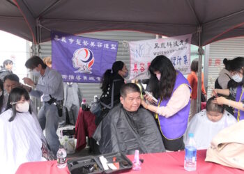 嘉義市虎爺會行善團114年虎爺有愛 寒冬送暖 餐車市集 公益義剪活動