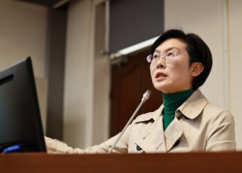 行政院聯合服務中心預算近全刪！林岱樺：高雄人被迫北上辦護照