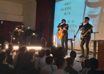 大樹國中二度攜手玫瑰墓樂團 再譜生命教育新篇章