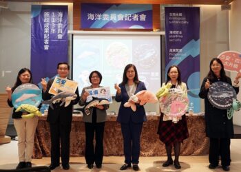 海委會海洋治理四大突破  管碧玲預告：114年三大施政主軸：兼顧災防及國安的科研、科學為基礎的保育、精銳海巡