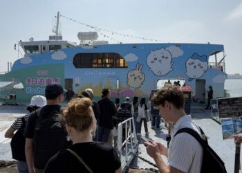 高雄2025冬季遊樂園，新航班「吉伊卡哇」海上巴士登場