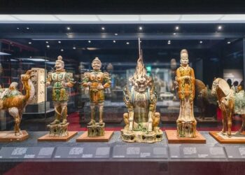 蛇來蛇趣 走春來史博館 「一圜復始」鈔幣發財 「清翫雅集」藏珍稀奇