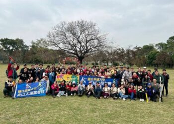 高大EMBA校友齊聚春酒大會烤，烤出滿滿人情味，闔家團聚溫馨又熱鬧，讀高大EMBA就對了！