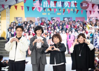 近百位6千多歲 嘉義市勇壯族再登時尚秀台 潮爺、潮嬤秀出勇壯潮實力