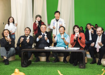 5G與AI技術重現藝術之美 故宮典藏「戲分茶」XR沉浸體驗