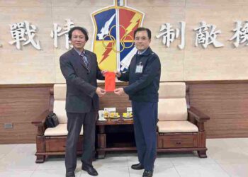 新北市公寓大廈管理維護商業同業公會理事長鄺英杰 慰勞空軍北部駐軍部隊